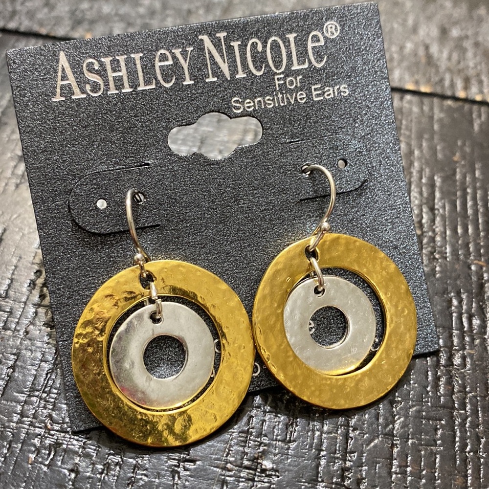 Ashley Nicole Gold and Silver Tones Textured Pierced Circle Earrings! - Picture 2 of 5